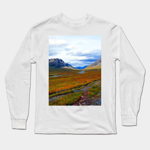 Kungsleden (The Kings Trail), Sweden Long Sleeve T-Shirt by tiokvadrat